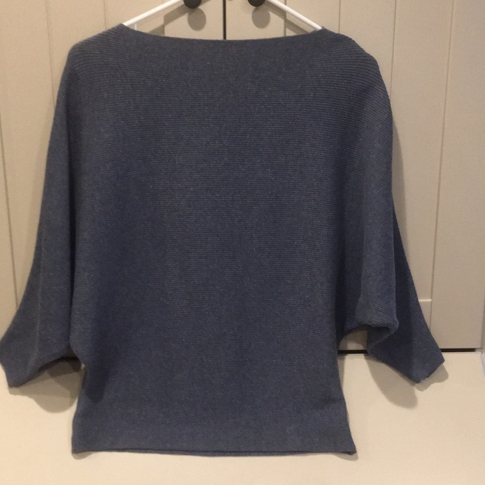 Atmosphere Shirt with Winged sleaves